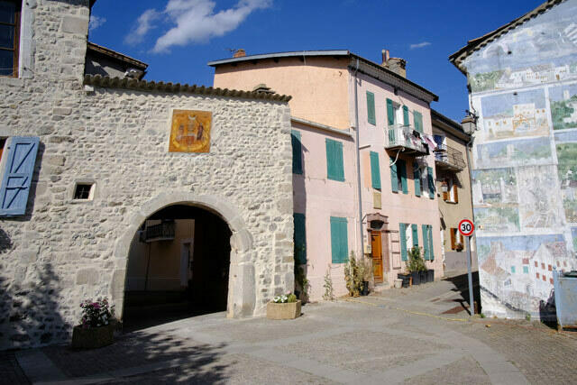 Saint- Pierre-d'Argençon Saint- Pierre-d'Argençon